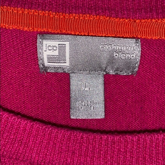 Clothing lot - Picture 7 of 7